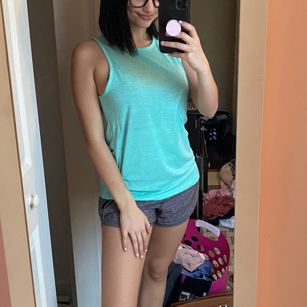 Nike tank